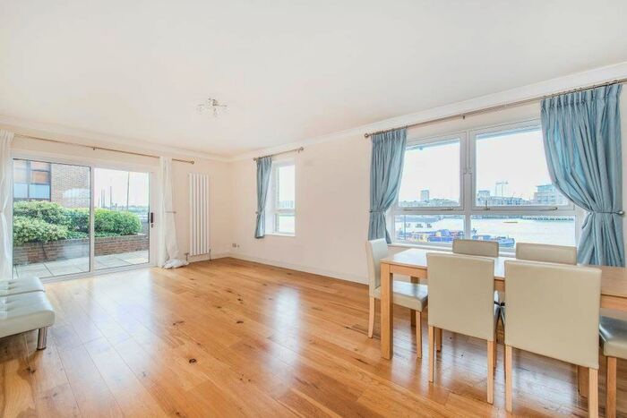 3 Bedroom Flat To Rent In Tower Bridge Wharf, St. Kathereines Way, London, E1W