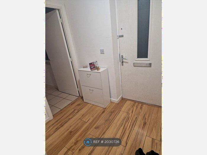 4 Bedroom Semi-Detached House To Rent In Bell Terrace, Dartford, DA1