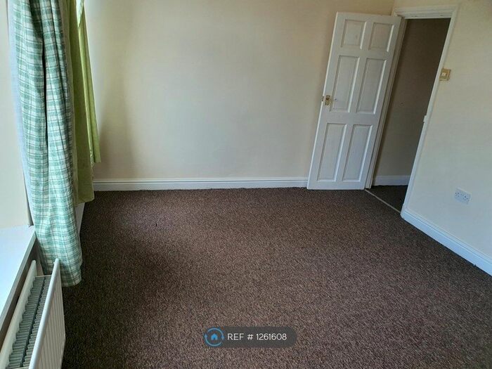 2 Bedroom End Of Terrace House To Rent In Raglan Street, Nelson BB9