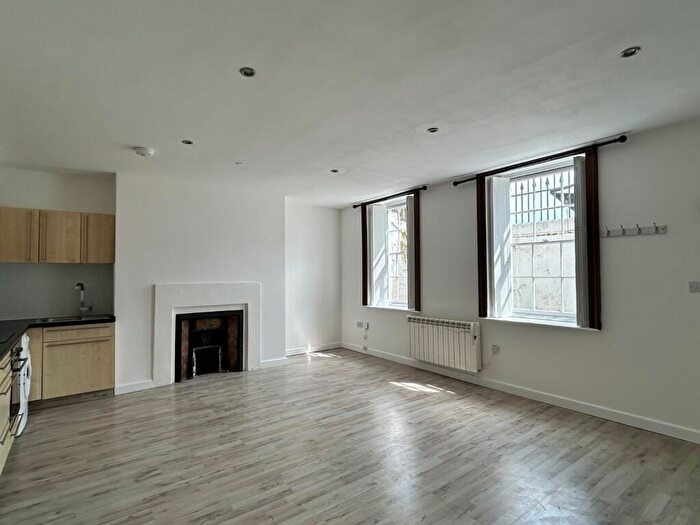 1 Bedroom Flat To Rent In Chatham Place, Ramsgate, Kent, CT11