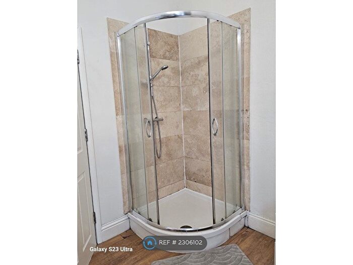 Studio To Rent In First Floor, Bristol, BS8