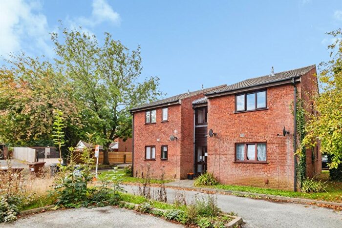 1 Bedroom Flat For Sale In Chesney Road, Lincoln, LN2