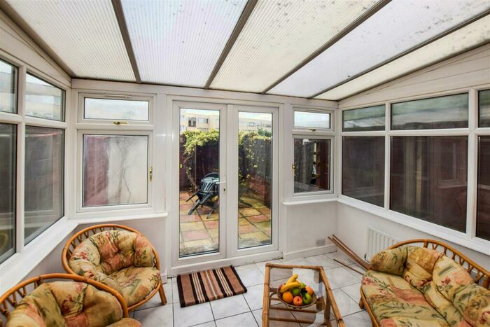 4 Bedroom House To Rent In Gale Close, Mitcham, Surrey, CR4