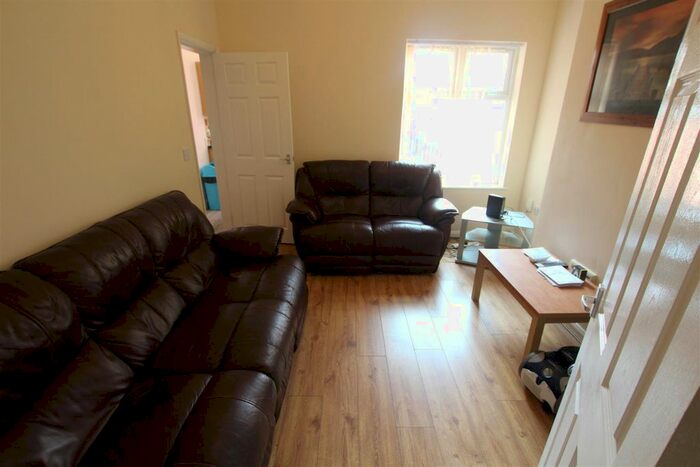 5 Bedroom Terraced House To Rent In Norman Street, Leicester, LE3