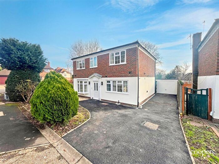 4 Bedroom Detached House To Rent In Daymer Gardens, Pinner, HA5