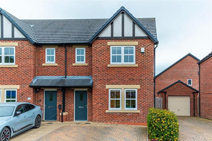 3 Bedroom Semi-Detached House For Sale In Hopper Close, Grimsargh, PR2