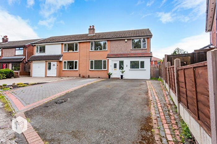 3 Bedroom Semi-Detached House For Sale In Alderbank Close, Kearsley, Bolton, Greater Manchester, BL4