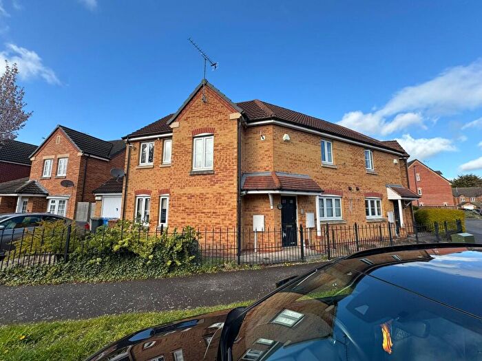 3 Bedroom Semi Detached House To Rent In Kiwi Drive, Derby, Derbyshire, DE24