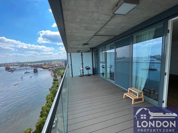 3 Bedroom Flat To Rent In Bessemer Place, Greenwich, SE10