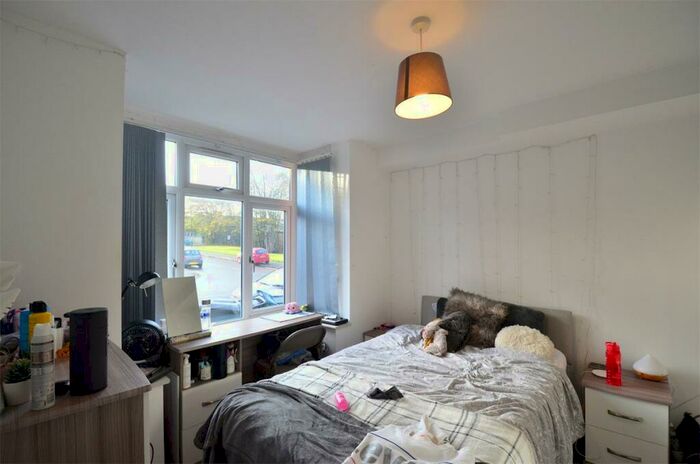 7 Bedroom Terraced House To Rent In En-Suite &# Pppw Based On Number Of People Sharing. Heeley Rd, Selly Oak, B29