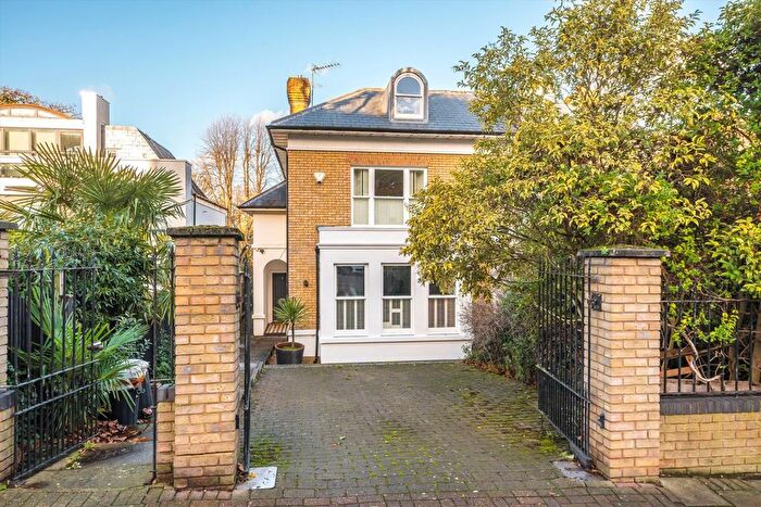 5 Bedroom Semi Detached House For Sale In Chartfield Avenue, Putney, SW15