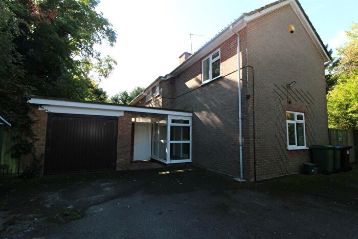 4 Bedroom Detached House To Rent In High Street North, Stewkley, LU7
