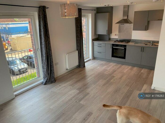 2 Bedroom Flat To Rent In Muirhouse Crescent, Edinburgh, EH4