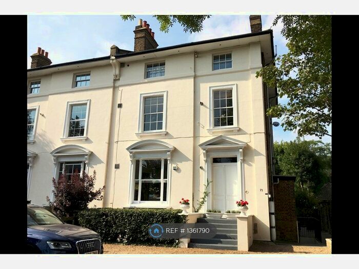 2 Bedroom Flat To Rent In Shooters Hill Road, London, SE3