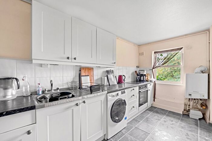 1 Bedroom Flat To Rent In Rum Close, Wapping, E1W