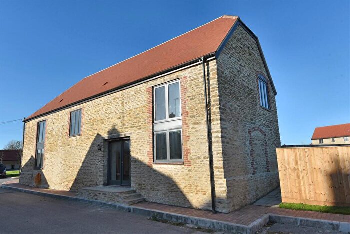 4 Bedroom Barn Conversion For Sale In Stony Lane, Bishops Caundle, DT9