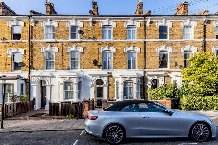 6 Bedroom Terraced House To Rent In Ferndale Road, London, SW4