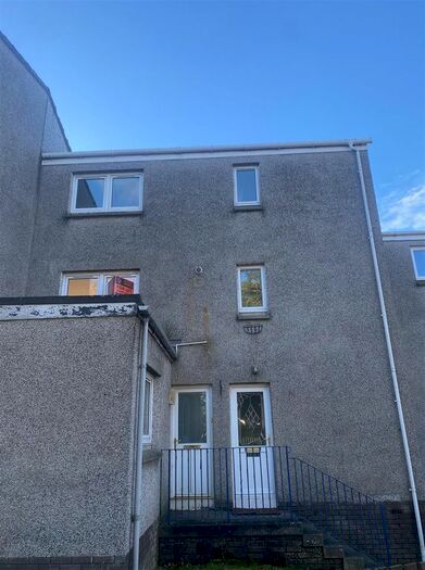 3 Bedroom Terraced House To Rent In Durward Rise, Dedridge, Livingston, EH54