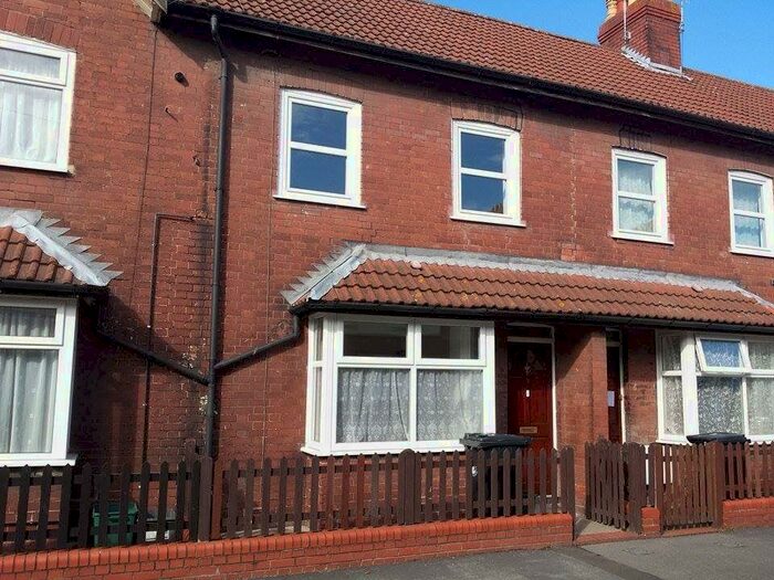 2 Bedroom Terraced House To Rent In Farr Street, Avonmouth, Bristol, BS11