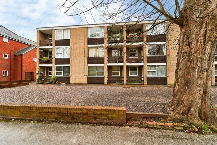 1 Bedroom Flat For Sale In Sutton Road, Walsall, West Midlands, WS1