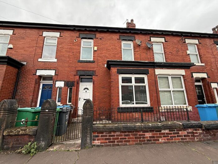 5 Bedroom Property To Rent In Willesden Avenue, Victoria Park, £pppw, M13