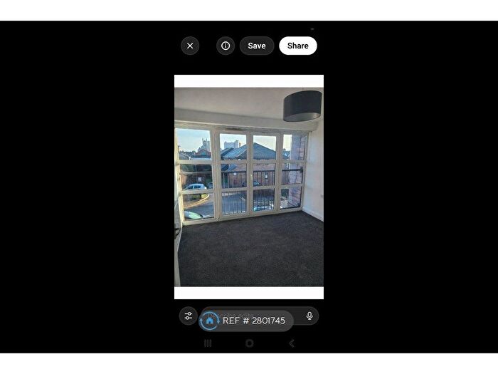 2 Bedroom Flat To Rent In Devonshire Point, Manchester, M30