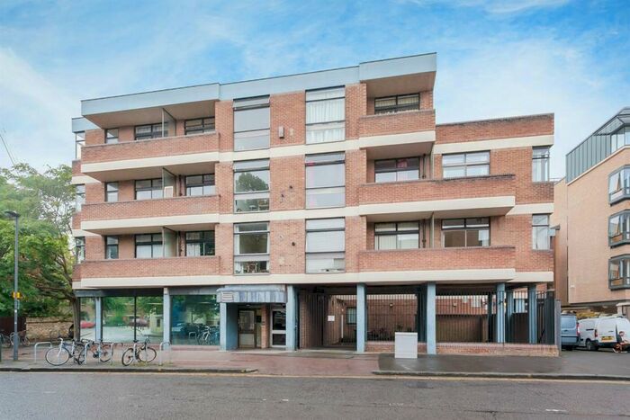 1 Bedroom Apartment To Rent In Staincross House, Albion Place, Oxford, OX1