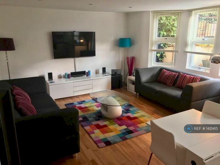 2 Bedroom Flat To Rent In Outram Road, East Croydon, CR0