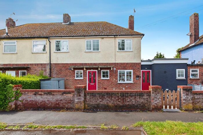 5 Bedroom Semi-Detached House For Sale In St. Marys Avenue, Pinchbeck, Spalding, PE11