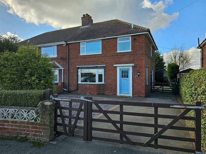 3 Bedroom Semi-Detached House For Sale In Roberts Close, Ragnall, Newark, NG22