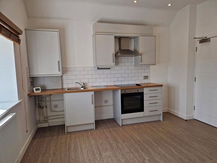 2 Bedroom Apartment To Rent In Radnor Park Avenue, Folkestone, CT19