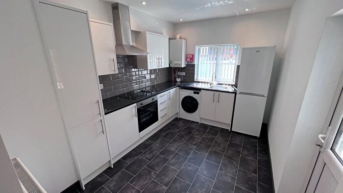 1 Bedroom Flat To Rent In King Edwards Road, Swansea, Brynmill, SA1