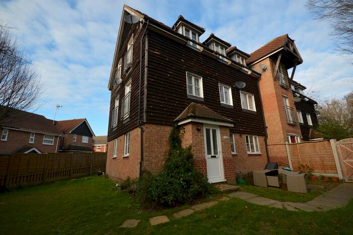 2 Bedroom Maisonette To Rent In Jersey Way, Braintree, CM7
