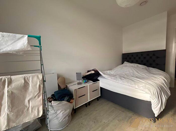 1 Bedroom Flat For Sale In Furness Quay, Northill Apartments, M50