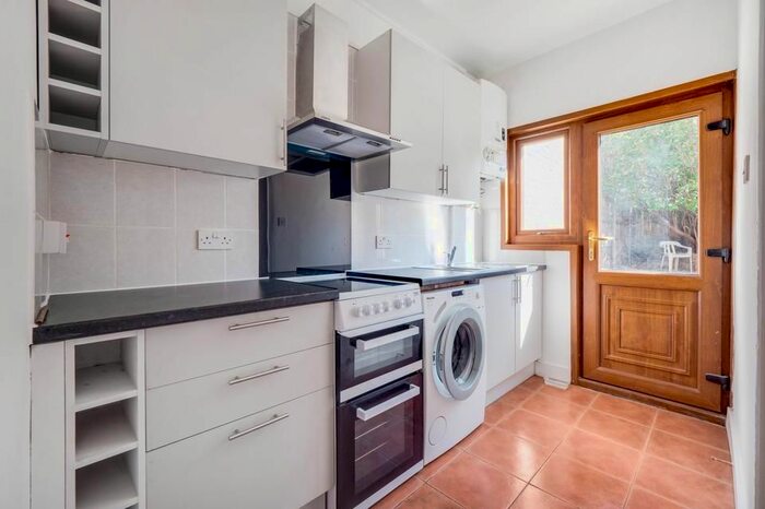 4 Bedroom Terraced House To Rent In Chasefield Road, London, SW17
