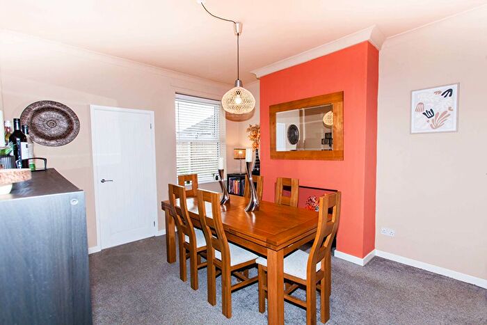 3 Bedroom Terraced House For Sale In Selwyn Street, Bolsover, S44