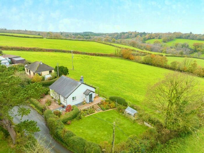 2 Bedroom Detached House For Sale In Holsworthy, Cornwall, EX22