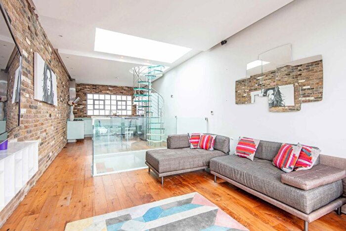 2 Bedroom Flat To Rent In Steels Lane, Shadwell, E1