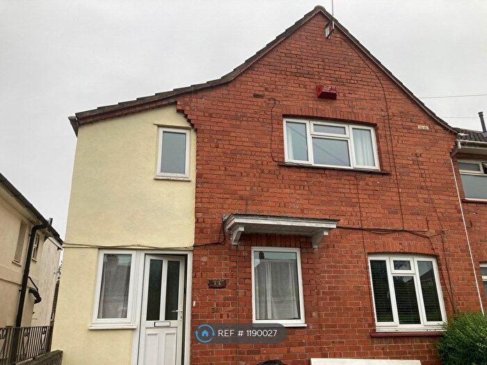 4 Bedroom End Of Terrace House To Rent In Chedworth Road, Bristol, BS7
