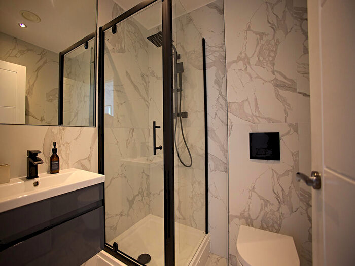 1 Bedroom Apartment To Rent In Apt, Live Oasis Eastgate #, LS2