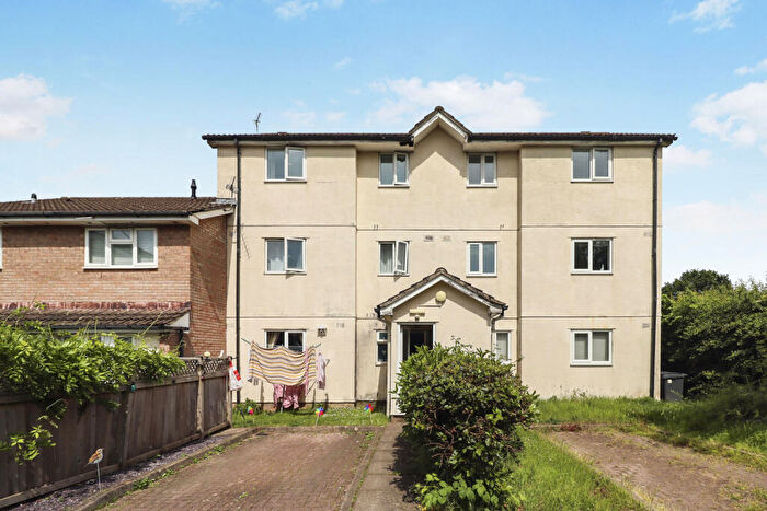 2 Bedroom Flat To Rent In Bishop Hannon Drive, Cardiff, CF5