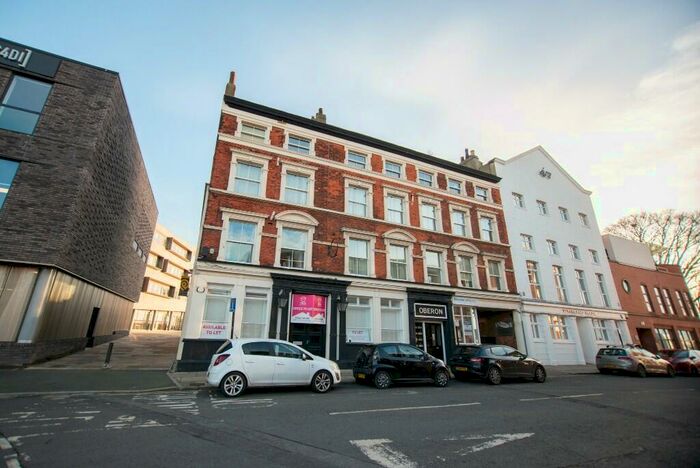 1 Bedroom Flat To Rent In Queen Street, Hull, East Riding Of Yorkshire, HU1