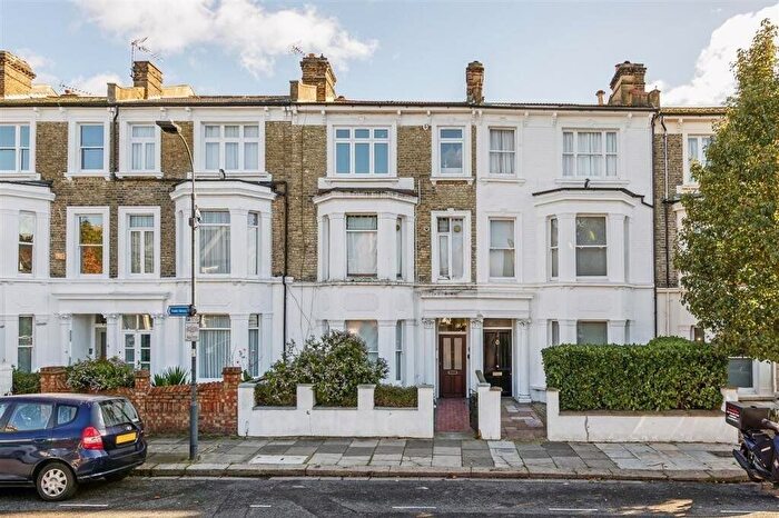 1 Bedroom Property To Rent In Percy Road, London, W12