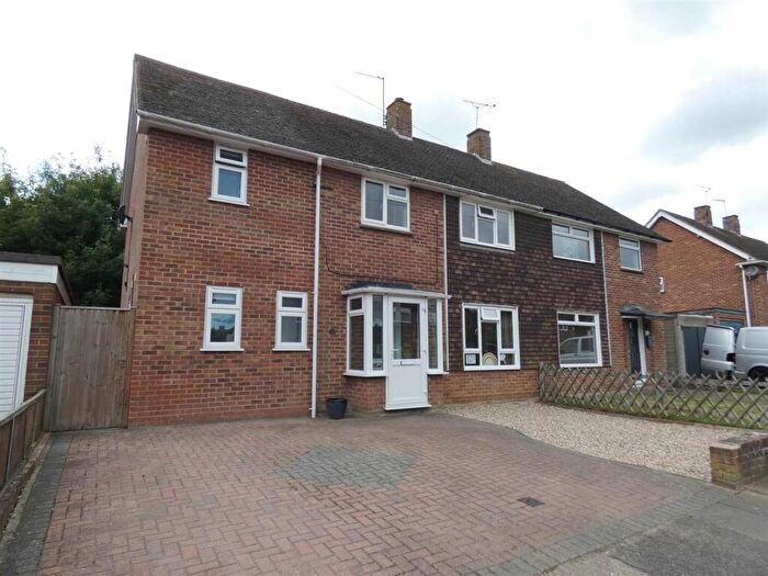 4 Bedroom Semi-Detached House To Rent In Crown Gardens, Canterbury, CT2