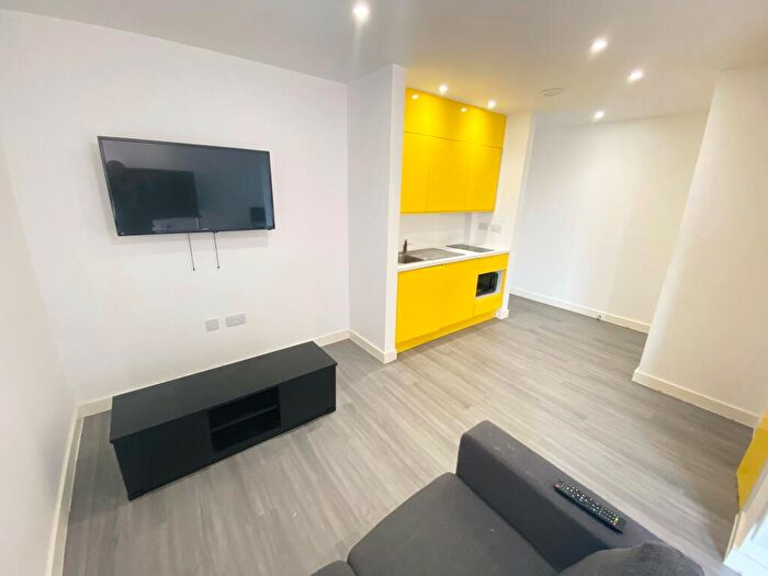 Studio To Rent In Priestley Street, Sheffield, S2