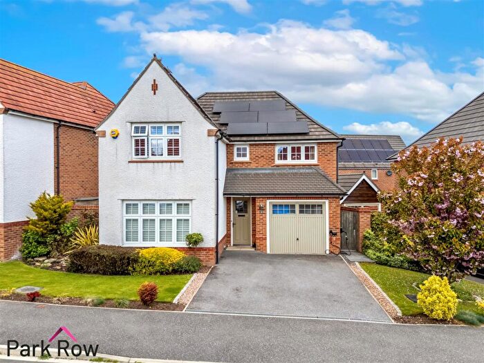 4 Bedroom Detached House For Sale In Bramley Park Avenue, Sherburn In Elmet, Leeds, LS25