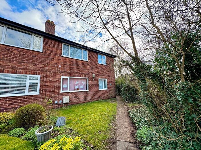2 Bedroom Maisonette For Sale In Gayhurst Drive, Birmingham, West Midlands, B25