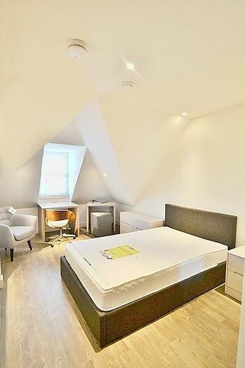 Studio To Rent In Humberstone Road, Cambridge, CB4