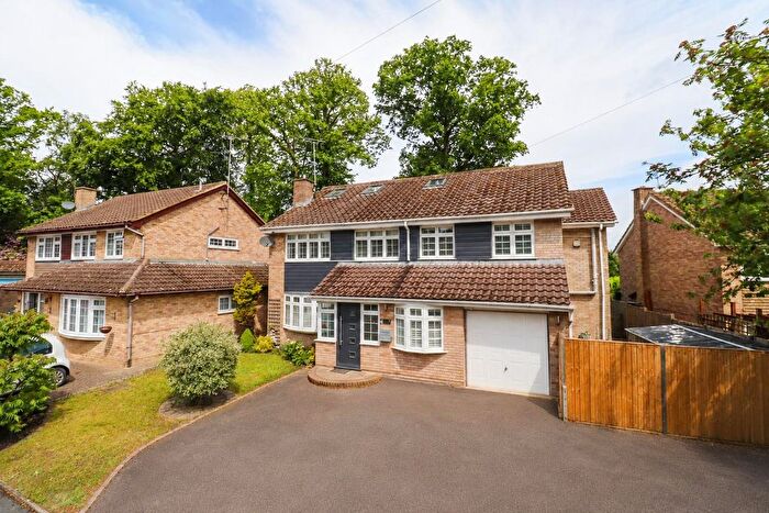 6 Bedroom Detached House For Sale In Vicarage Gardens, Church Crookham, Fleet, GU52