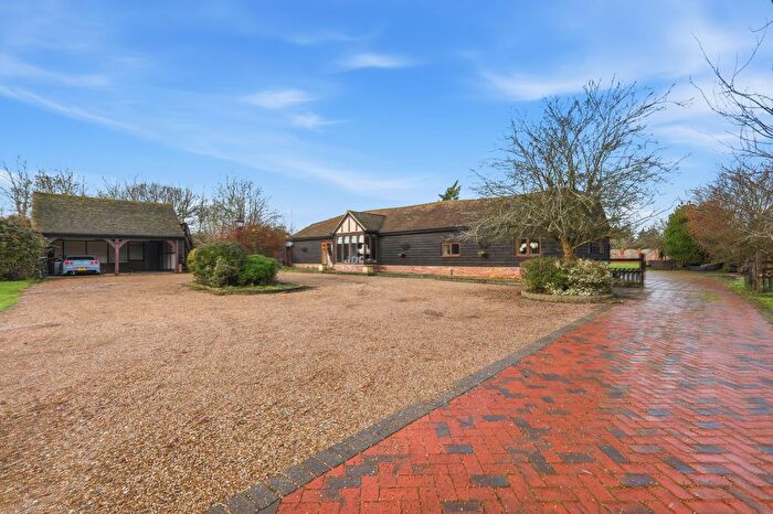 4 Bedroom Detached House For Sale In Ashwells Road, Pilgrims Hatch, CM15